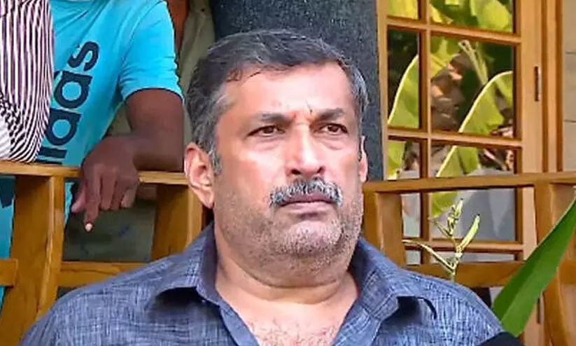 മോഹൻലാലിനെ ആദരിച്ച ചടങ്ങിന് ‘ലാൽ സലാം’ എന്ന് പേരിട്ടതിനെതിരെ ജയൻ ചേർത്തല മോഹൻലാലിനെ ആദരിച്ച ചടങ്ങിന് ‘ലാൽ സലാം’ എന്ന് പേരിട്ടതിനെതിരെ ജയൻ ചേർത്തല