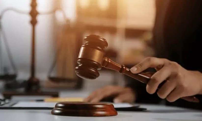 വ്യാജ ചെക്ക്​ നൽകി കാർ വാങ്ങൽ: പ്രതികളെ നാടു കടത്താൻ ഉത്തരവിട്ട്​ ദുബൈ കോടതി​