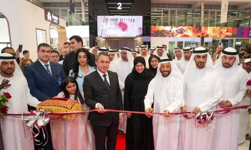 എ​മി​റേ​റ്റ്​​സ്​ പെ​ർ​ഫ്യൂം​സ്,​ ഊ​ദ്​ എ​ക്സി​ബി​ഷ​ന് തു​ട​ക്കം