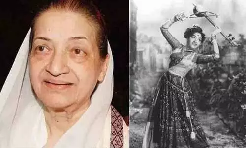 നടി സന്ധ്യ ശാന്താറാം അന്തരിച്ചു