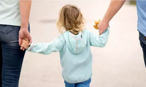 സിം​​ഗി​​ൾ ചൈ​​ൽ​​ഡ്; ആ​​ശ​​ങ്ക​​ക​​ളും പ​​രി​​ഹാ​​ര​​ങ്ങ​​ളും