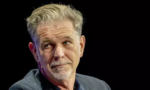 ഡിവിഡി വാടകക്ക് നൽകുന്ന ചെറിയ ബിസിനസിൽ തുടങ്ങി, ഇന്ന് കോടിക്കണക്കിന് സബ്സ്ക്രൈബർമാരുള്ള ഒടിടി പ്ലാറ്റ് ഫോം; ലേറ്റ് ഫീ വമ്പൻ സാമ്രാജ്യത്തിനു കാരണമായ കഥ