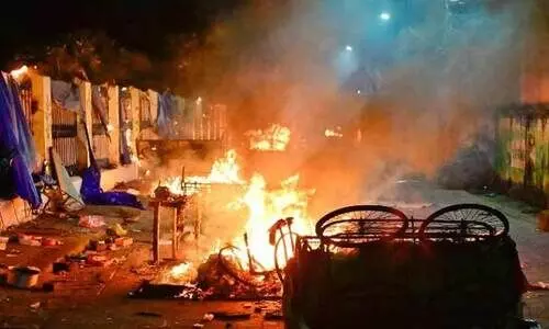 കട്ടക്കിൽ വീണ്ടും സമുദായ സംഘർഷം; ഇന്റർനെറ്റ് റദ്ദാക്കി, ഉത്തരവ് ലംഘിച്ച് വിശ്വഹിന്ദു പരിഷത്ത് റാലി