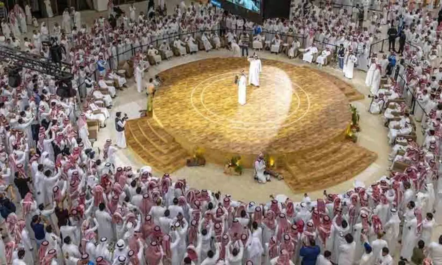 Falconry exhibition,Saudi falconry event,Hunting expo Saudi Arabia,Falconry culture,Falconry and hunting fair,സൗദി അറേബ്യ,ഫാൽക്കൺ മേള,ജിദ്ദ