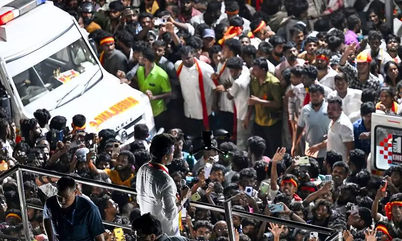 കരൂർ ദുരന്തം; പ്രത്യേക സംഘം അന്വേഷണം തുടങ്ങി