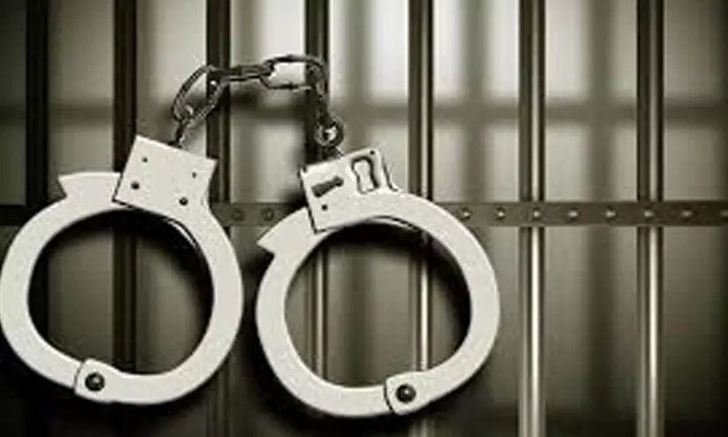 യു​വാ​വി​ന്റെ കൊ​ല: മൂ​ന്നു പേ​ർ അ​റ​സ്റ്റി​ൽ