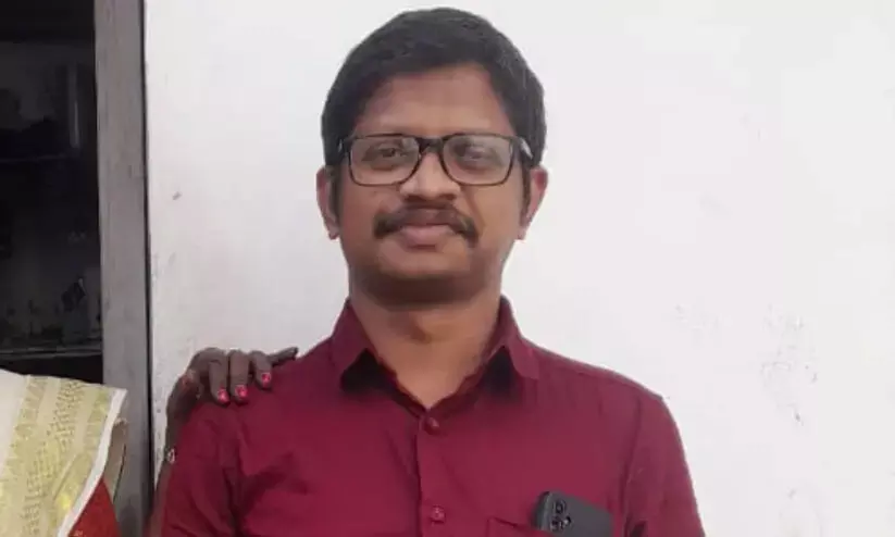 25 കോടിയുടെ ഓണം ബംപർ ലോട്ടറി അടിച്ചത് പെയിന്റ് കട ജീവനക്കാരന്