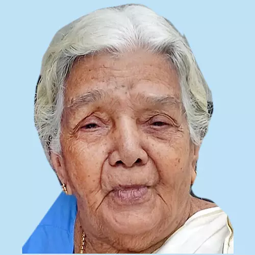 അ​മ്മാ​ളു അ​മ്മ