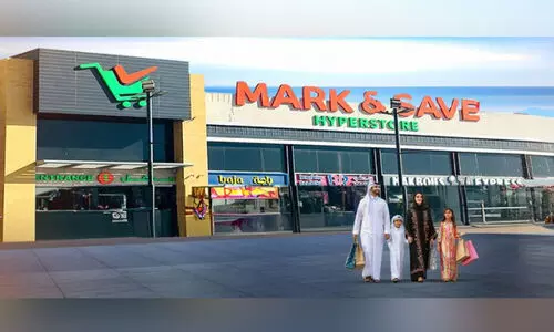 ഈ ​വ​ർ​ഷ​​െത്ത ഏ​റ്റ​വും വ​ലി​യ ഓ​ഫ​റു​മാ​യി മാ​ർ​ക്ക് ആ​ൻ​ഡ് സേ​വ്