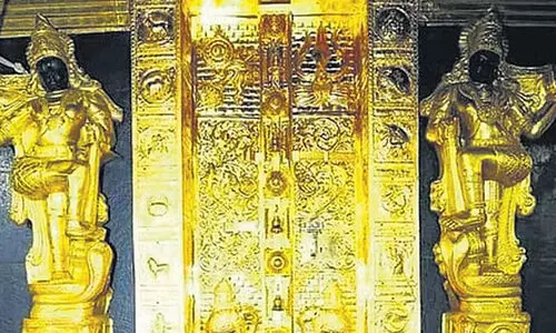 എൻ.എസ്​.എസ്​ നിലപാടറിയണം; സ്വർണപ്പാളിയിൽ സർക്കാറിനെ കുരുക്കാൻ യു.ഡി.എഫ്