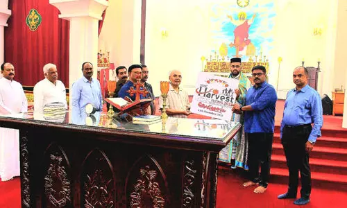 അ​ൽ ഐ​ൻ ഓ​ർ​ത്ത​ഡോ​ക്സ്‌ ദേ​വാ​ലയം കൊ​യ്ത്തു​ത്സ​വം ലോ​ഗോ പ്ര​കാ​ശ​നം