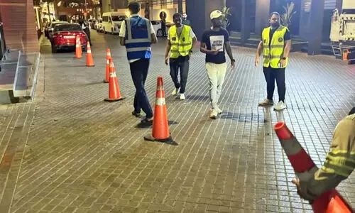 പൊ​തു പാ​ർ​ക്കി​ങ് കൈ​യേ​റ്റം;  മു​ന്ന​റി​യി​പ്പു​മാ​യി കാ​പി​റ്റ​ൽ മു​നി​സി​പ്പാ​ലി​റ്റി