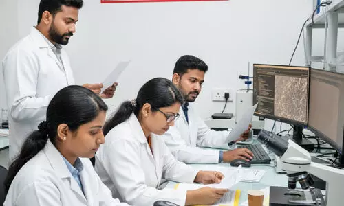 വി​ദേ​ശ തൊ​ഴി​ലാ​ളി​ക​ളു​ടെ യോ​ഗ്യ​ത പ​രി​ശോ​ധി​ക്ക​ണം