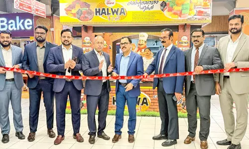 ഗ്രാ​ൻ​ഡ് മാ​ൾ ഹൈ​പ്പ​ർ​മാ​ർ​ക്ക​റ്റി​ൽ കോ​ഴി​ക്കോ​ട​ൻ ഹ​ൽ​വ ഫെ​സ്റ്റ് ആ​രം​ഭി​ച്ചു