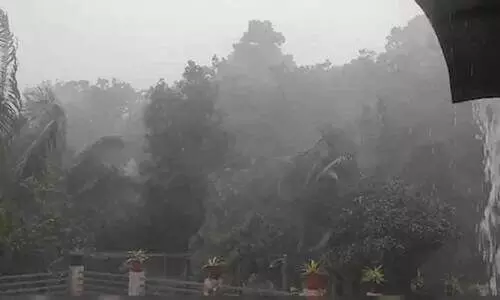 കേരളത്തിൽ തുലാവർഷം വൈകും; കാരണം അറബിക്കടലിലെ ചുഴലിക്കാറ്റ്