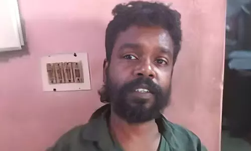 മോഷണത്തിനിടെ ഉറങ്ങിപ്പോയ കള്ളനെ വിളിച്ചുണർത്തി അറസ്റ്റ് ചെയ്ത് പൊലീസ്