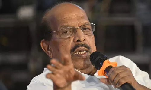 സ്വർണപ്പാളി മോഷ്ടിച്ചതിൽ കേരളം നമ്പർ വൺ, എ​ന്തെ​ല്ലാം വൃ​ത്തി​​കേ​ടാ​ണ്​ ന​ട​ക്കു​ന്ന​ത്... -ജി. സുധാകരൻ