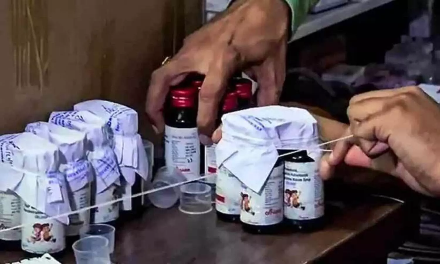 കഫ് സിറപ്പ് കഴിച്ച് 14 കുട്ടികൾ മരിച്ച സംഭവത്തിൽ സി.ബി.ഐ അന്വേഷണം ആവശ്യപ്പെട്ട് സുപ്രീംകോടതിയിൽ ഹരജി