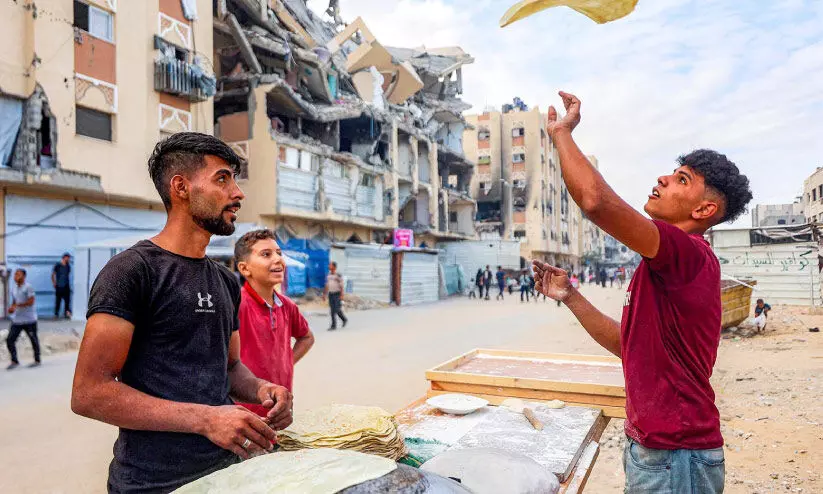 പിന്നെയും പൂജ്യത്തിൽ പിന്നെയും പൂജ്യത്തിൽ