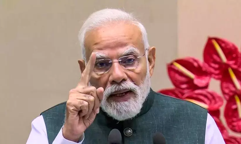 ‘നിന്ദ്യമായ പ്രവൃത്തി, ഓരോ ഇന്ത്യക്കാരനെയും രോഷാകുലരാക്കി,’-ചീഫ് ജസ്റ്റിസിനെതിരായ ആക്രമണത്തിൽ പ്രധാനമന്ത്രി ‘നിന്ദ്യമായ പ്രവൃത്തി, ഓരോ ഇന്ത്യക്കാരനെയും രോഷാകുലരാക്കി,’-ചീഫ് ജസ്റ്റിസിനെതിരായ ആക്രമണത്തിൽ പ്രധാനമന്ത്രി