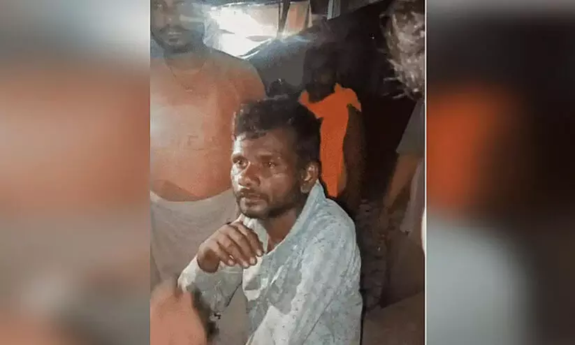 യു.പിയിൽ വീണ്ടും ആൾക്കൂട്ടക്കൊലപാതകം; മാനസികാസ്വാസ്ഥ്യമുള്ള യുവാവിനെ തല്ലിക്കൊന്നത് ഡ്രോൺ ഉപയോഗിച്ച് മോഷണം നടത്തുന്നയാളെന്ന് ആരോപിച്ച് യു.പിയിൽ വീണ്ടും ആൾക്കൂട്ടക്കൊലപാതകം; മാനസികാസ്വാസ്ഥ്യമുള്ള യുവാവിനെ തല്ലിക്കൊന്നത് ഡ്രോൺ ഉപയോഗിച്ച് മോഷണം നടത്തുന്നയാളെന്ന് ആരോപിച്ച്