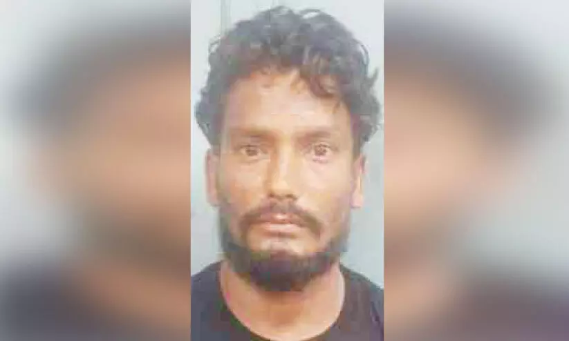 ചാരിറ്റി ബോക്സ് മോഷണം: അന്തർ സംസ്ഥാന തൊഴിലാളി പിടിയിൽ ചാരിറ്റി ബോക്സ് മോഷണം: അന്തർ സംസ്ഥാന തൊഴിലാളി പിടിയിൽ