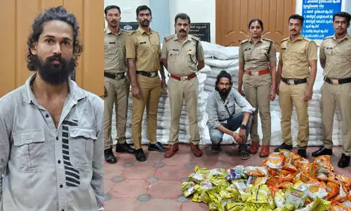 120 ചാക്ക് നിരോധിത പുകയില ഉൽപന്നങ്ങൾ പിടികൂടി 120 ചാക്ക് നിരോധിത പുകയില ഉൽപന്നങ്ങൾ പിടികൂടി