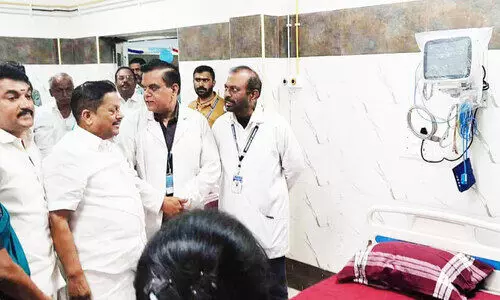 ജി​ല്ല ആ​ശു​പ​ത്രി അ​ത്യാ​ഹി​ത വി​ഭാ​ഗം ഉ​ദ്ഘാ​ട​നം