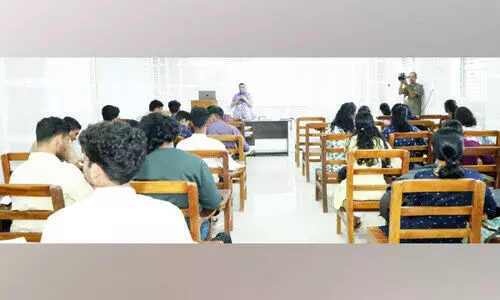 ഗ​വ. മെ​ഡി​ക്ക​ൽ കോ​ള​ജി​ൽ വി​ദ്യാ​ർ​ഥി​ക​ൾ പ​ഠ​നം തു​ട​ങ്ങി