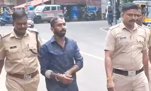 മട്ടാഞ്ചേരിയിൽ നടുറോഡില്‍ യുവാവിന് കുത്തേറ്റു; മുൻവൈരാഗ്യത്തിൽ കുത്തിയത് എട്ട് തവണ