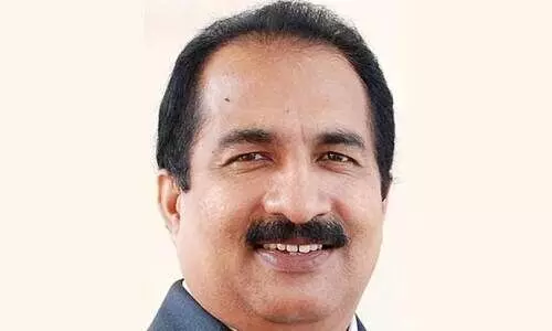 ഗസ്സക്ക് ഐക്യദാർഢ്യം പ്രഖ്യാപിച്ചവരെ അവഹേളിച്ച് സി.ബി.സി.ഐ ലെയ്‌റ്റി കൗൺസിൽ സെക്രട്ടറി; ഗസ്സയുടെ പേരില്‍ മാത്രം കണ്ണീരൊഴുക്കുന്നത് ഭീകരവാദത്തെ വെള്ളപൂശാൻ