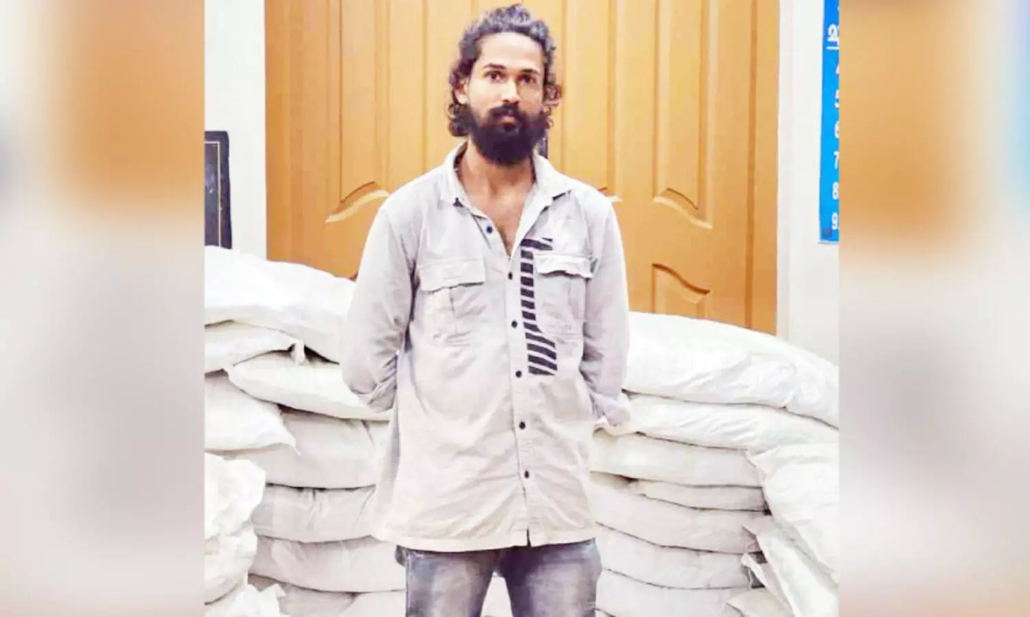 പിക്​അപ് വാനിൽ നിരോധിത പുകയില ഉൽപന്നങ്ങൾ; ഒരാൾ പിടിയിൽ