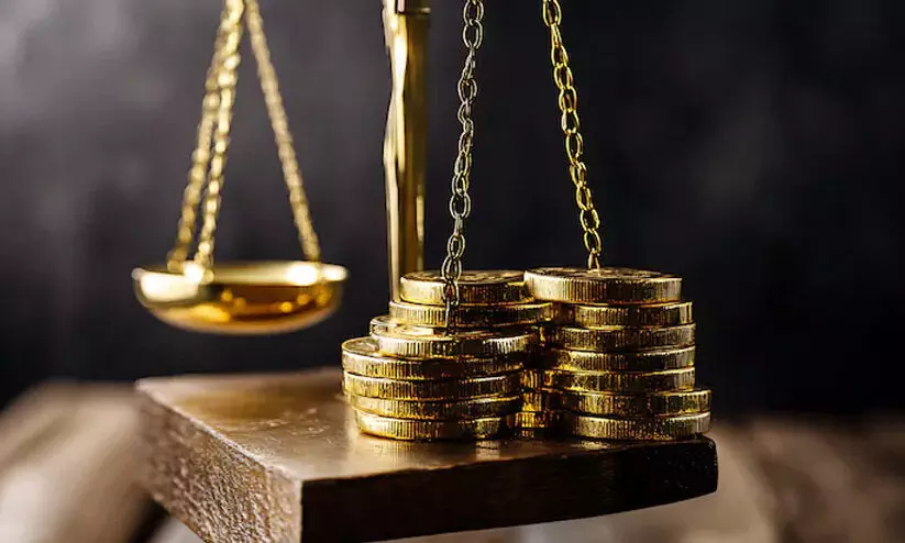 കേരളത്തിൽ സ്വർണവില വീണ്ടും വർധിപ്പിച്ച് ഒരു വിഭാഗം വ്യാപാരികൾ കേരളത്തിൽ സ്വർണവില വീണ്ടും വർധിപ്പിച്ച് ഒരു വിഭാഗം വ്യാപാരികൾ