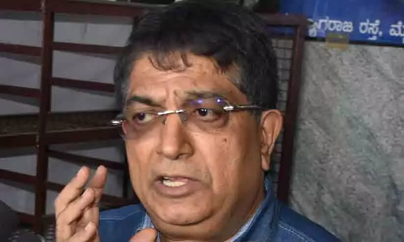 സുപ്രീം കോടതി ചീഫ് ജസ്റ്റിസിനെ ഷൂ എറിഞ്ഞ അക്രമിയുടെ ‘ധീരത’യെ പ്രകീർത്തിച്ച് കർണാടകയിലെ ബി.ജെ.പി നേതാവ്, വിവാദം