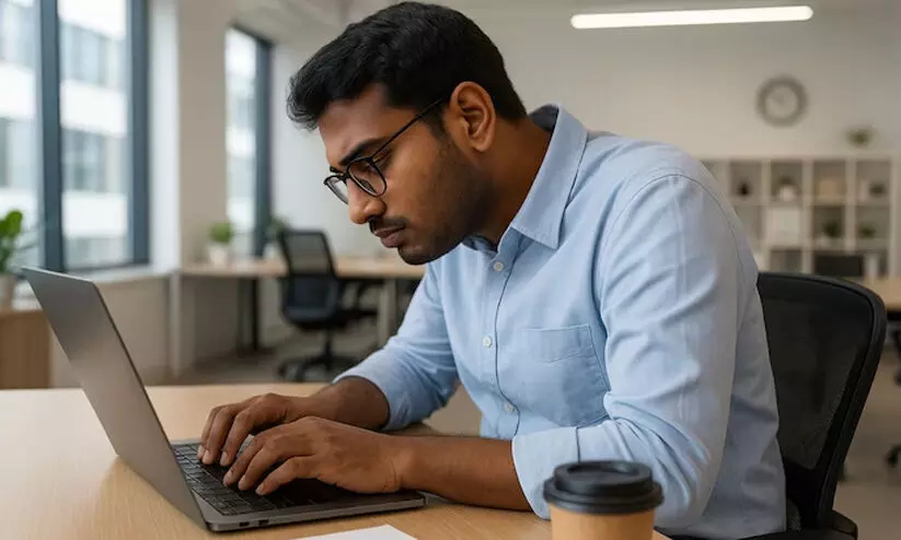 ഇരിപ്പ് കൂടുതലായോ? കഴുത്തും നടുവും പറയുന്നത് കേൾക്കൂ...