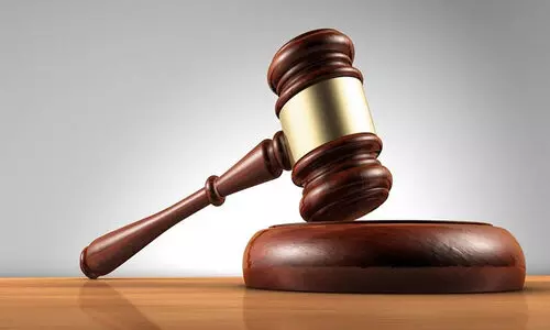 വാ​യ്പ തി​രി​ച്ച​ട​ച്ചി​ല്ല; കു​ടി​ശ്ശി​ക​യും ന​ഷ്ട​പ​രി​ഹാ​ര​വും ന​ൽ​കാ​ൻ വി​ധി