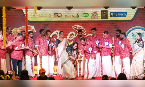 യു.എൻ.എ നഴ്സസ് ഫാമിലി ‘ഓണോത്സവം 2K25’ ശ്രദ്ധേയമായി യു.എൻ.എ നഴ്സസ് ഫാമിലി ‘ഓണോത്സവം 2K25’ ശ്രദ്ധേയമായി