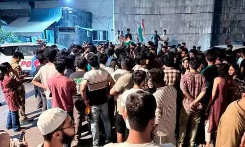 ഇഫ്‍ളു ഫലസ്തീൻ ഐക്യദാർഢ്യറാലിക്കുനേരെ എ.ബി.വി.പി ആക്രമണം; റാലിയിൽ പ​ങ്കെടുത്ത വിദ്യാർഥി നേതാക്കൾക്കെതിരെ ജാമ്യമില്ലാ വകുപ്പ് ചുമത്തി കേസ്