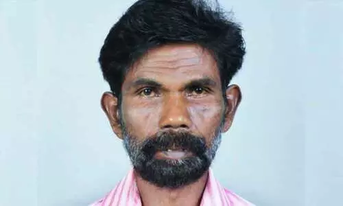 തേനീച്ച ആക്രമണത്തിൽ ക്ഷീരകർഷകൻ മരിച്ചു; മക്കൾക്കും അയൽവാസികൾക്കും പരിക്ക്