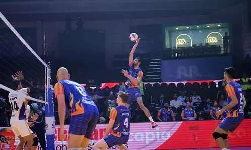 പ്രൈം വോളിബാള്‍ ലീഗ്: ഡല്‍ഹി തൂഫാന്‍സിനെയും വീഴ്ത്തി മുംബൈ, തുടർച്ചയായ മൂന്നാംജയം