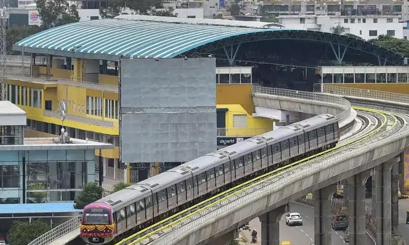 ‘ബ്ലൂ ​ലൈ​ൻ മെ​ട്രോ​യി​ൽ ല​ഗേ​ജ് റാ​ക്കു​ക​ൾ സ്ഥാ​പി​ക്കും’