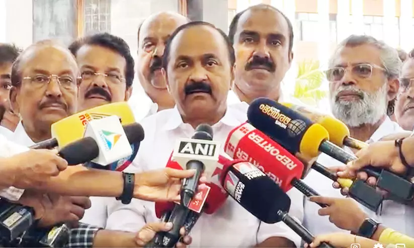 മന്ത്രിമാരും ഭരണപക്ഷ അംഗങ്ങളും സഭ്യേതര പരാമർശം നടത്തിയെന്ന് പ്രതിപക്ഷം; ഭരണപക്ഷ എം.എൽ.എ ഭിന്നശേഷിക്കാരെ അപമാനിച്ചെന്ന് വി.ഡി. സതീശൻ മന്ത്രിമാരും ഭരണപക്ഷ അംഗങ്ങളും സഭ്യേതര പരാമർശം നടത്തിയെന്ന് പ്രതിപക്ഷം; ഭരണപക്ഷ എം.എൽ.എ ഭിന്നശേഷിക്കാരെ അപമാനിച്ചെന്ന് വി.ഡി. സതീശൻ