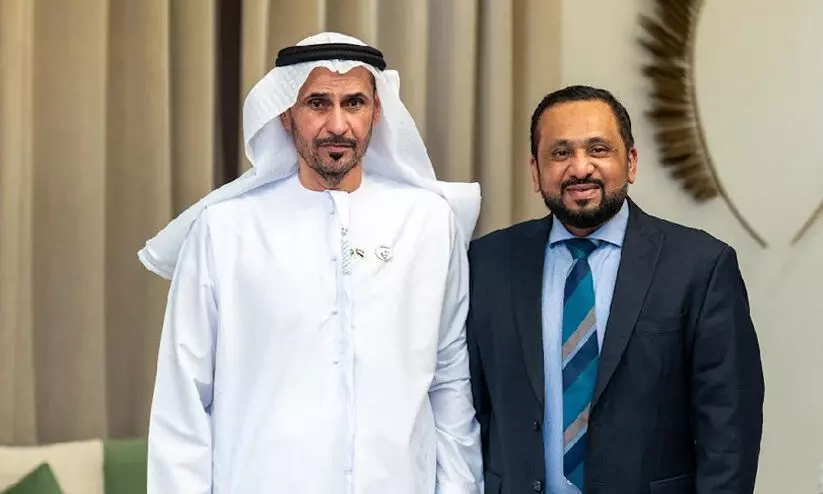 ലുലു സൗദി ഡയറക്ടറും നിയുക്ത യു.എ.ഇ അംബാസഡറും റിയാദിൽ കൂടിക്കാഴ്ച നടത്തി ലുലു സൗദി ഡയറക്ടറും നിയുക്ത യു.എ.ഇ അംബാസഡറും റിയാദിൽ കൂടിക്കാഴ്ച നടത്തി