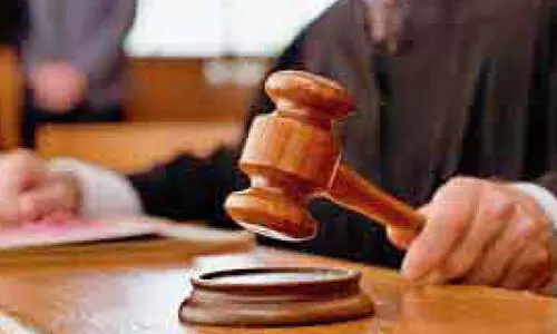 ആ​റ് മി​ല്യ​ൺ ദീ​നാ​റി​ല​ധി​കംത​ട്ടി​യെ​ടു​ത്ത കേ​സി​ൽ വി​ചാ​ര​ണ തു​ട​ങ്ങി