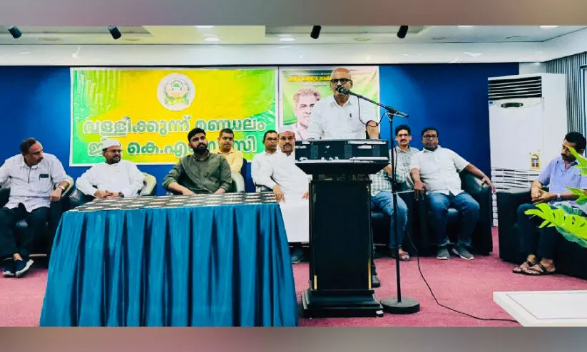 ബ​ക്ക​ർ ചെ​ർ​ണൂ​ർ അ​നു​സ്‌​മ​ര​ണം