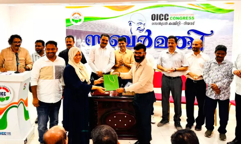 ഒ.​ഐ.​സി.​സി ഓ​ണാ​ഘോ​ഷം: വി​ജ​യി​ക​ൾ​ക്ക്​ സ​മ്മാ​ന​ങ്ങ​ൾ വി​ത​ര​ണം ചെ​യ്​​തു
