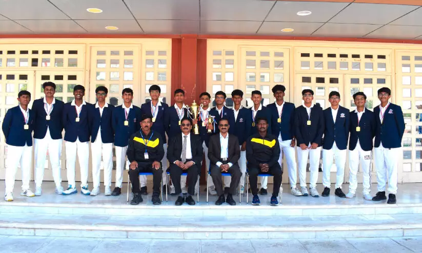 ഇ​ന്റ​ർ സ്കൂ​ൾ ക​പ്പ് ജേ​താ​ക്ക​ളാ​യ ഇ​ന്ത്യ​ൻ സ്‌​കൂ​ൾ ക്രി​ക്ക​റ്റ് ടീ​മി​ന് അ​ഭി​ന​ന്ദ​നം