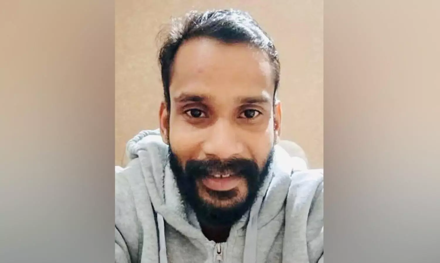 വാഹനാപകടത്തിൽ മരിച്ച അരുൺ സുരേഷിന്റെ മൃതദേഹം നാട്ടിലെത്തിച്ച് സംസ്കരിച്ചു