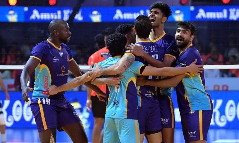 പ്രൈം വോളി: ഹൈദരാബാദിനെ നേരിട്ടുള്ള സെറ്റുകള്ക്ക് തറപറ്റിച്ച് ഡല്ഹി തൂഫാന്സ് പ്രൈം വോളി: ഹൈദരാബാദിനെ നേരിട്ടുള്ള സെറ്റുകള്ക്ക് തറപറ്റിച്ച് ഡല്ഹി തൂഫാന്സ്