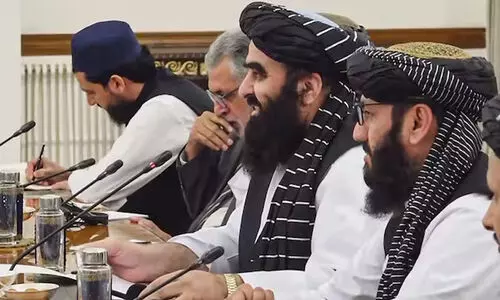 അഫ്ഗാൻ മന്ത്രിയുടെ ഡൽഹിയിലെ പത്രസമ്മേളനത്തിൽ വനിതാ മാധ്യമപ്രവർത്തകർക്ക് വിലക്ക്; വ്യാപക വിമർശനം